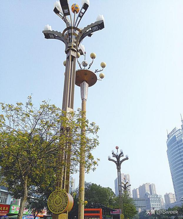 传感器技术助力城市智慧路灯杆建设 引领城市进入智慧时代