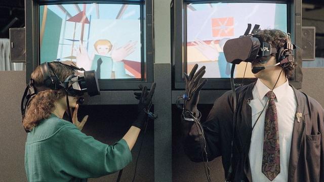 断裂的30年：停滞的VR技术与当代复兴