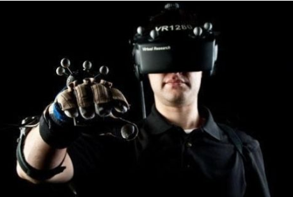 在VR和AR之间纠结多年，谷歌终于下决心要放弃VR