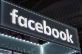 Facebook 审核人员暴增，科技巨头的漫漫审核路