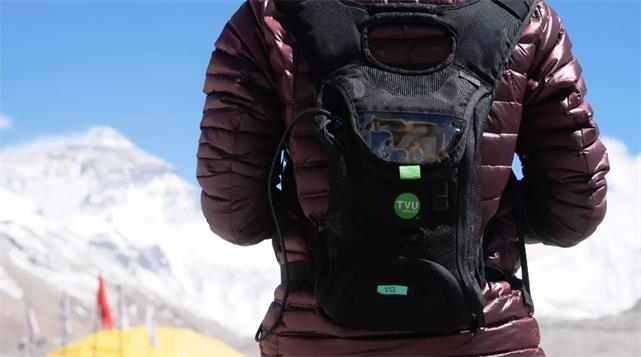 勇登珠峰之巅的小小“背包”，如何成为5G的首个“杀手级应用”？