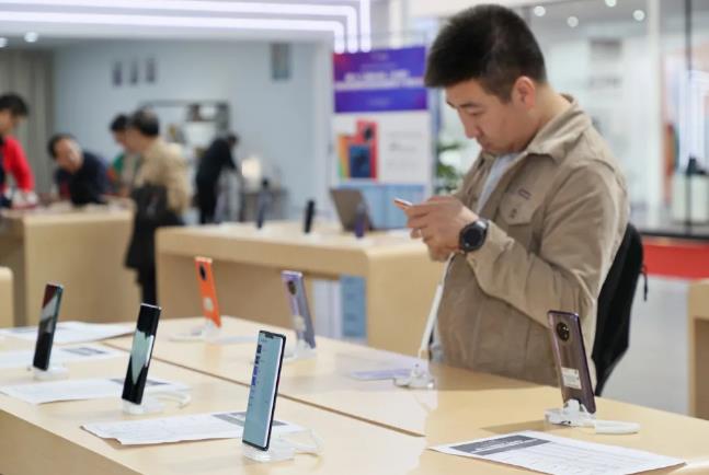 听说,下半年手机市场有三场大战