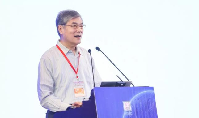 潘云鹤院士:大数据已进入富饶的无人区,等待勇者探索