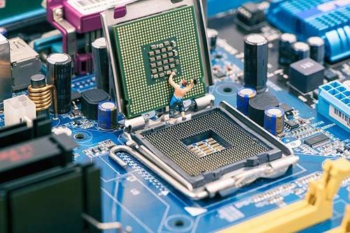 芯片巨头们的“异构”大战,已经正式开启!