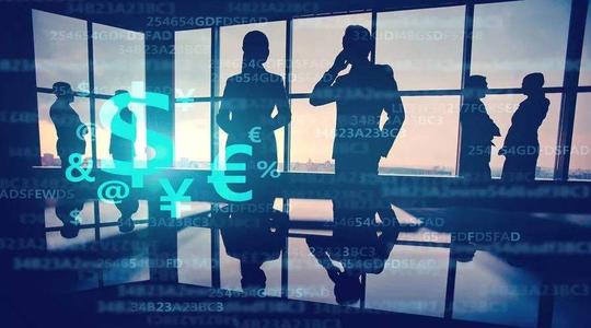 为了用户增长、改善客户体验，银行企业纷纷转向云计算