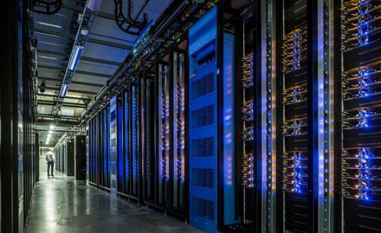 为什么效率在现代数据中心很重要