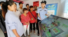 机构改革中，各级政府成立的政务服务中心如何改革