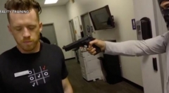 面对人质劫持事件   VR或许能帮您度过难关