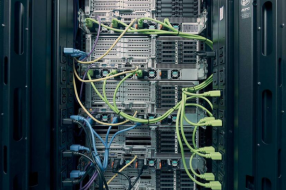 让电脑加速100倍!这家英国创业团队的芯片新思路