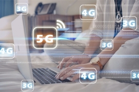 少林寺景区5G时代来临，网友纷纷调侃：可以在线烧香、二维码解签