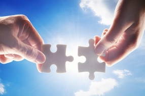 340亿美元!IBM史上最大收购吞下红帽 发力抢占混合云技术高地