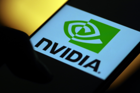 英伟达的黎明时刻？游戏已见曙光，数据中心仍未摆脱黑暗!