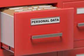 不再监听你们说话：苹果道歉，谷歌和亚马逊也收手？