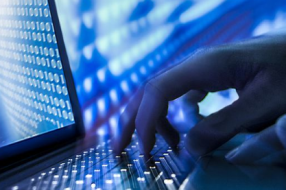 过半网友不怕指纹泄露 拍照仍比剪刀手 但担忧面部信息泄露