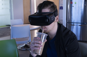 基于手机的VR装置正式走入历史？