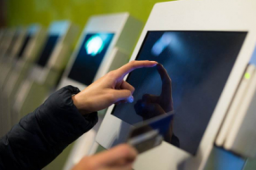 政务服务“周末不打烊”让服务更贴心