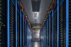 构建可以思考并预见未来的数据中心