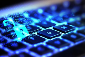 Facebook、Twitter 数百名用户登录第三方应用个人数据遭泄露