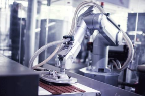 工业4.0下，机器人换人后的供应链有什么变化？