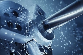 传统制造业企业数字化转型的“守与攻”的平衡