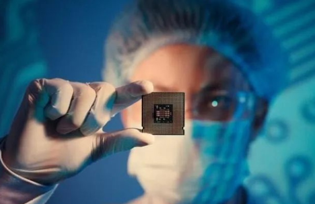 芯片泡沫里的初创危机