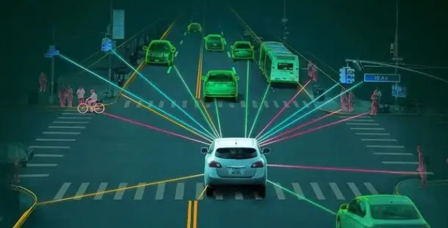 技术突破、商业化加速 2022上半年自动驾驶发展按下“快进键”