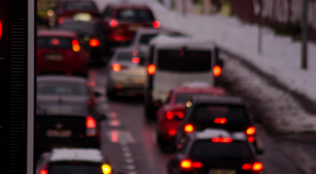 新版“九宫格红绿灯”被骂上热搜，官方辟谣!路口这点儿事还得交给智能化