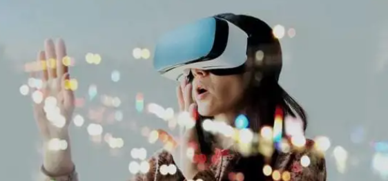 无论扎克伯格怎么想，VR都不是元宇宙的必需品