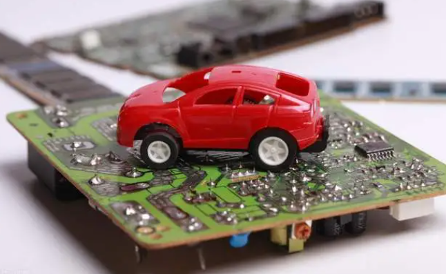 汽车半导体，正在被颠覆