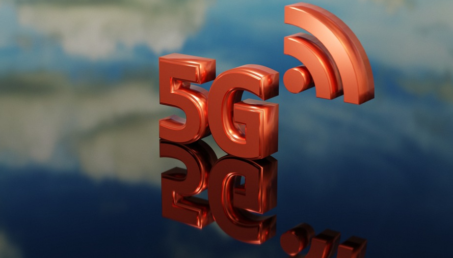 让汽车更智能、更安全，车载5G如何快速部署？