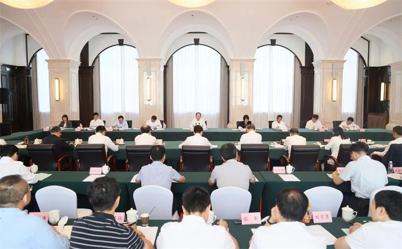 李乐成主持召开工业和信息化“十五五”规划部分省区市座谈会