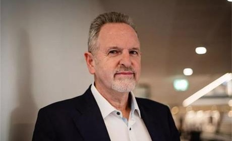 Arm 控股公司CEO雷内・哈斯(Rene Haas):千兆瓦级数据中心难持续?将AI工作负载迁移到本地是方向