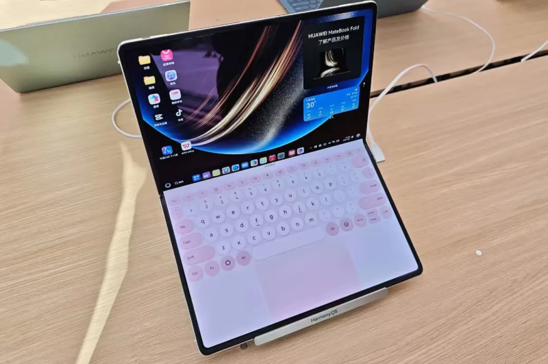 苹果创新困局：从可折叠iPad到AI功能，产品跳票成常态