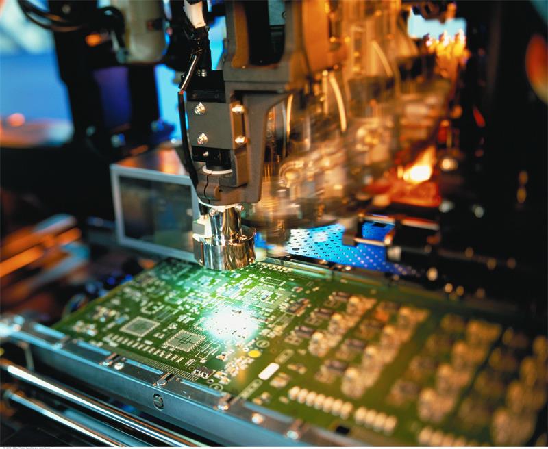 国产光刻胶重磅突破:攻克5nm芯片制造关键难题