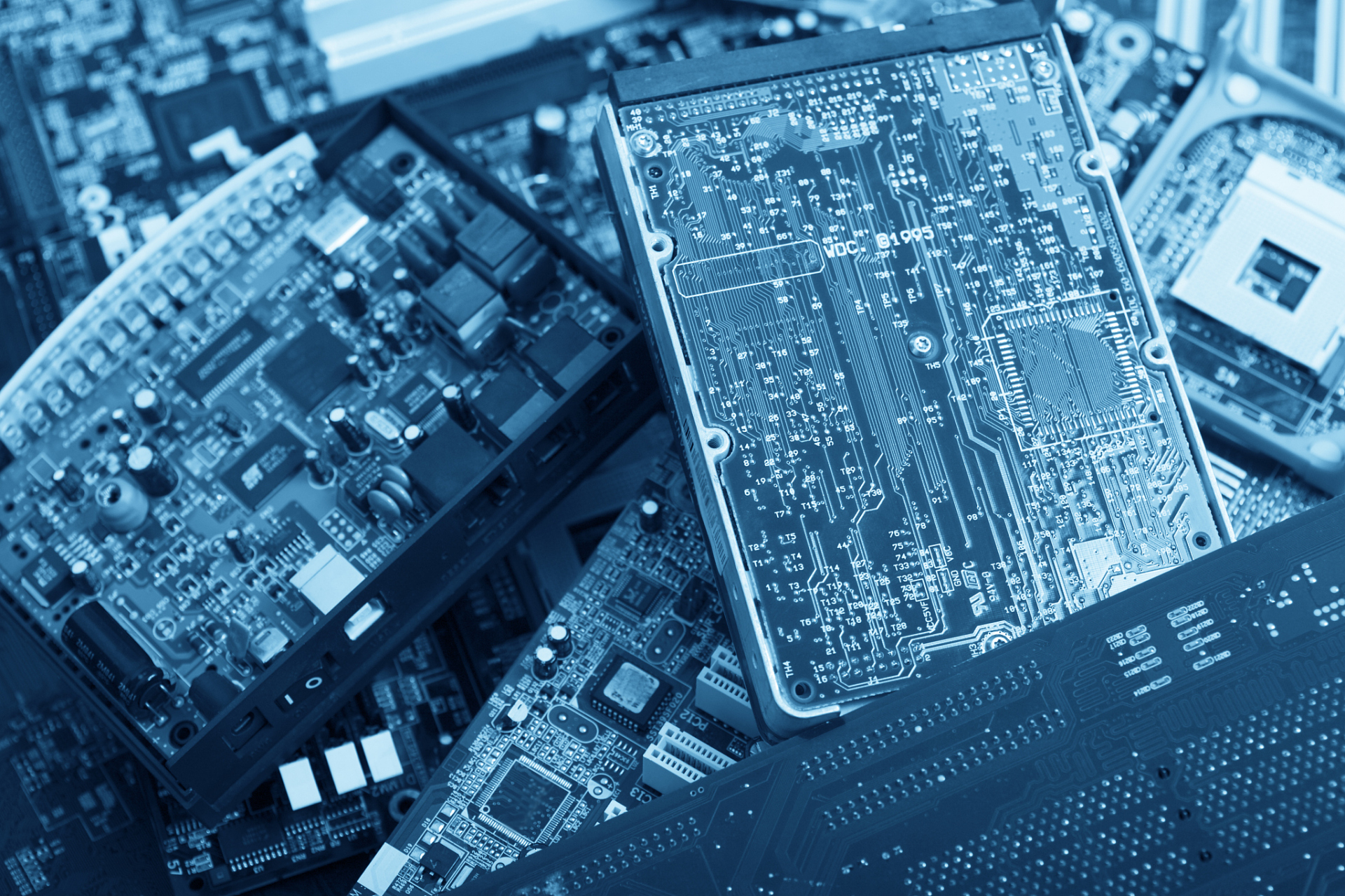 这类存储,唯一没有国产化,AI数据中心不可或缺