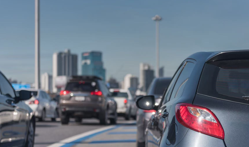 流量巨头跨界车圈，京东、美团、阿里在下一盘什么棋