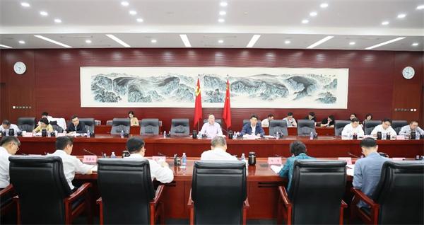 李乐成主持召开工业和信息化部就业促进工作领导小组2026年全体会议