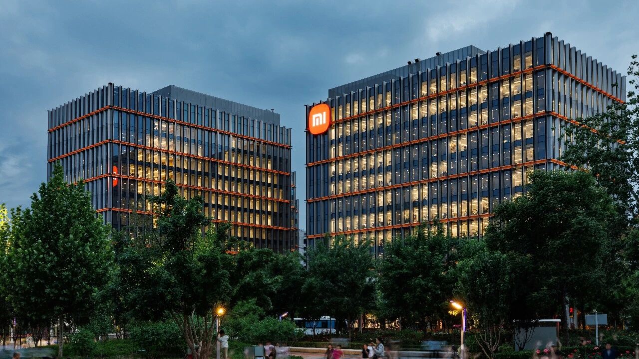 抗住存储周期、迎接AI时代,小米的牌面变了