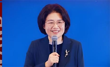 华为公司董事、半导体业务部总裁何庭波:一直往前走,终归可以找到桥和路