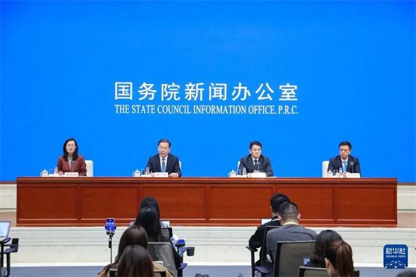 人社部“十五五”丨紧盯人工智能、数字经济,开发培育更多新职业