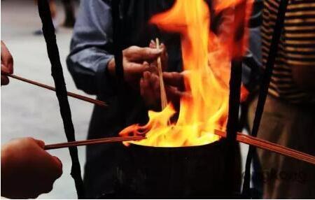 德瑞斯ES100系列变频器在制香机上成功应用案例