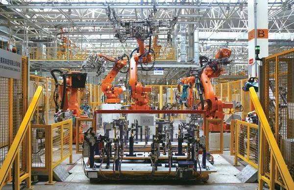工业占比逐步下滑，智能制造成转型重要路径