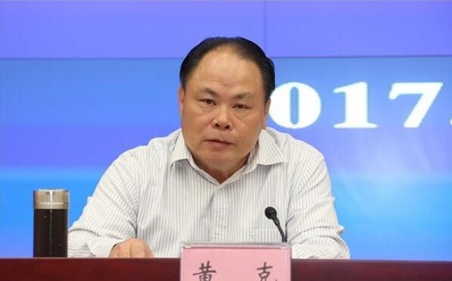 黄克：树立信息化思维推进“智慧法院”建设