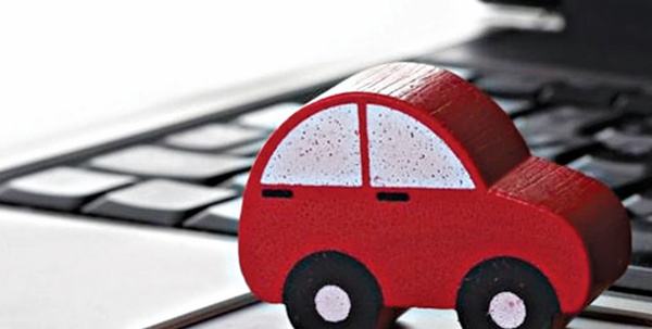 互联网企业借力“弯道超车”