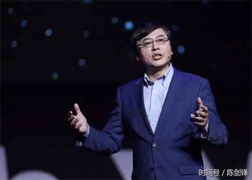 错失移动互联网的联想，能否抓住AI这棵稻草？