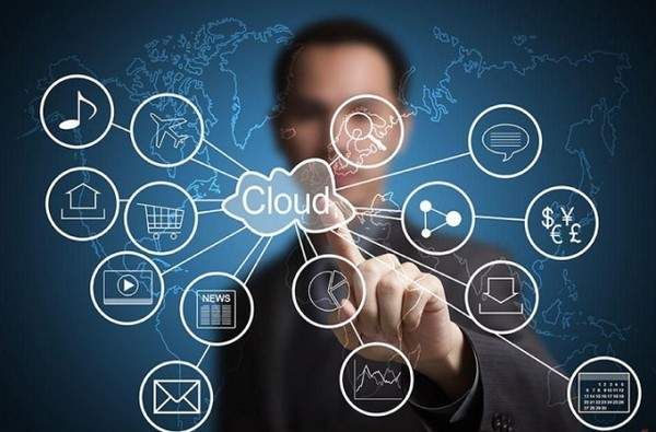 老旧的金融机构,是时候赶赶云计算的时髦了