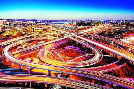 全国近八成城市拥堵状况缓解 智慧停车功不可没