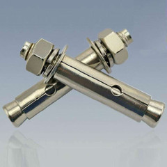 轨道交通助推智能制造 “宁波智造”机器人服务地铁乘客