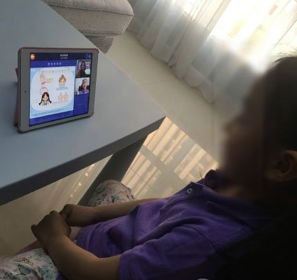 美国老师通过中国互联网治好7岁法国混血女孩自闭症