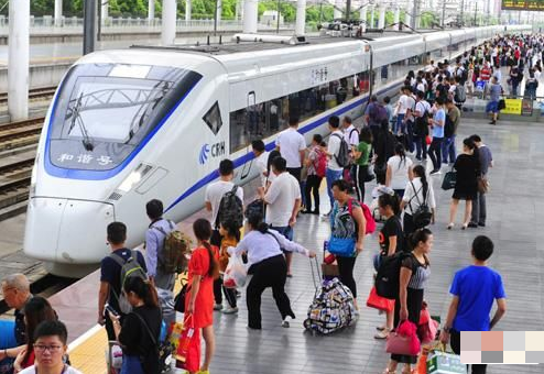 我省铁路暑运大数据新鲜出炉，创暑运旅客发送新纪录。